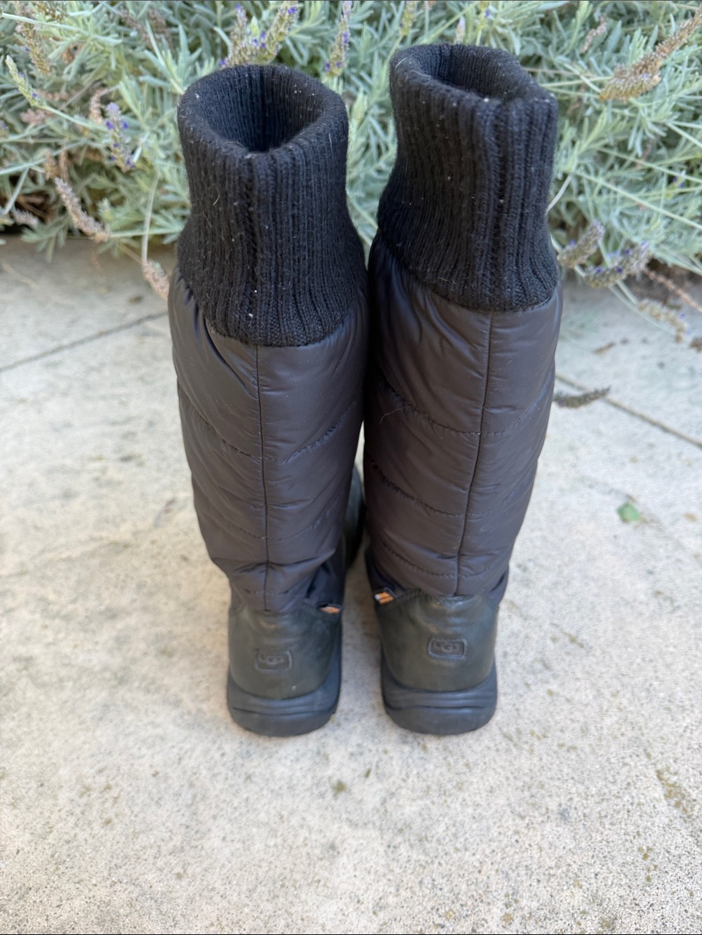 UGG Women's Black Quilt Puffer Sweater Cuff Waterproof Boots Size 8 - Picture 3 of 8